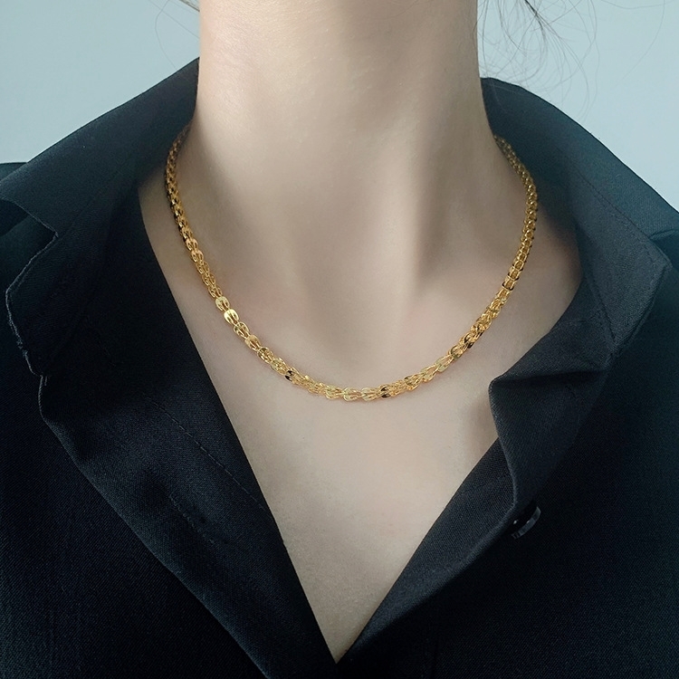Dây chuyền titan nữ mạ vàng kiểu đuôi phụng sang trọng