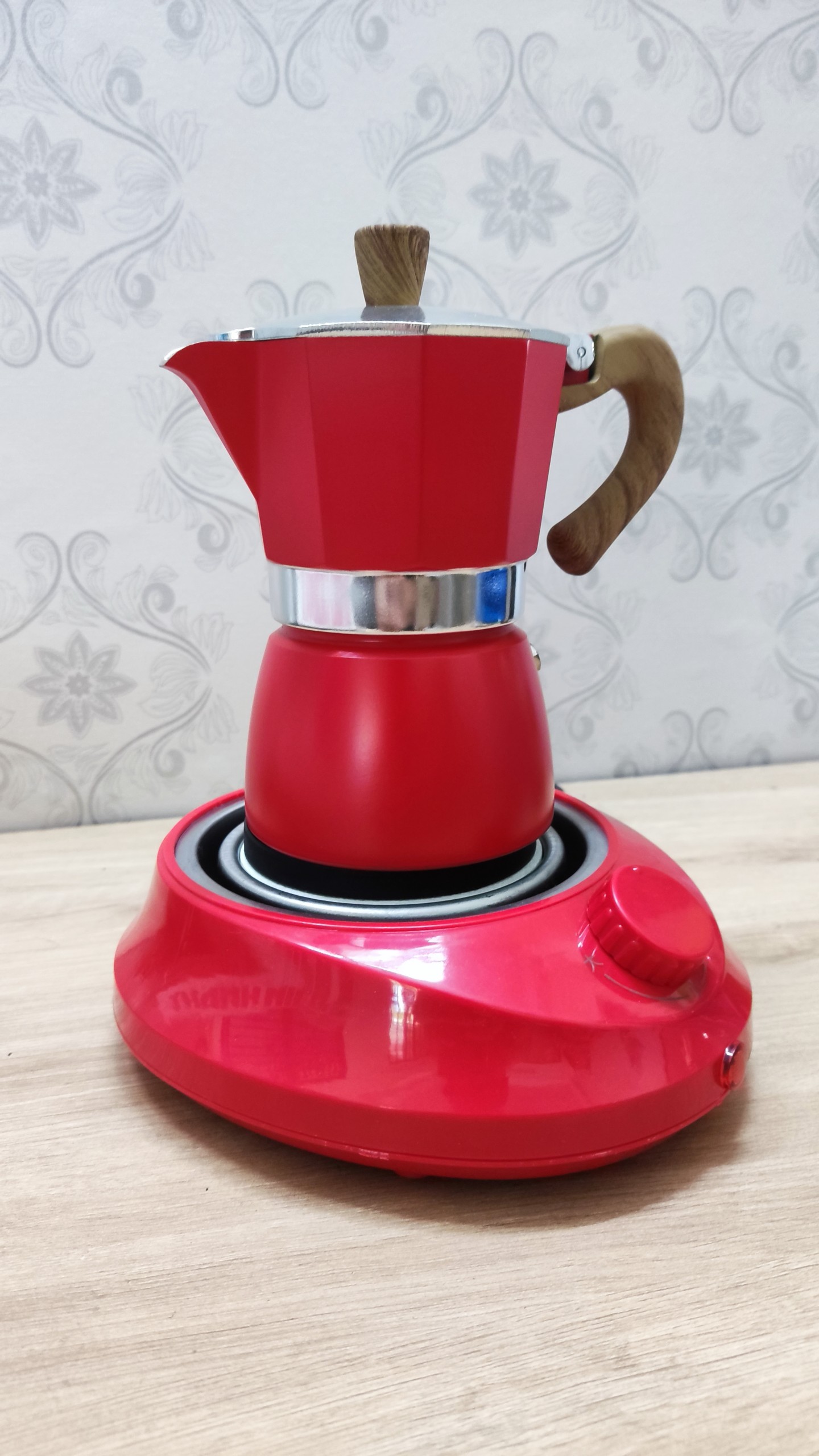 Bộ bình pha cà phê moka kiểu Ý kèm bếp chất lượng cao