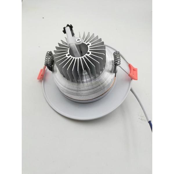 Âm Trần 7w đế đúc đế tản