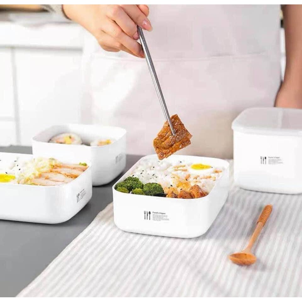 Set 02 hộp đựng thực phẩm chữ nhật White Pack 600ml & 500ml, không sản sinh ra các hoạt chất gây hại trong quá trình sử dụng - nội địa Nhật Bản