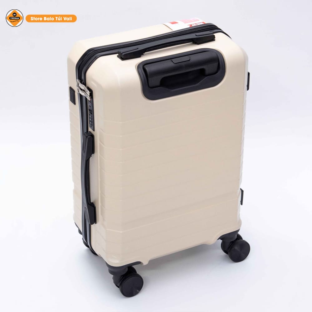 Vali Du Lịch Cao Cấp Khóa TSA &amp; Cổng USB Xbags White Titan Pro Nhựa ABS Chống Va Đập – Sang Trọng Đẳng Cấp Tiện Dụng XB 6105!