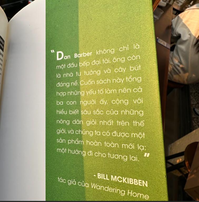 Sách -  ĐĨA THỨC ĂN THỨ BA – BÚT KÝ VỀ TƯƠNG LAI CỦA NỀN ẨM THỰC - 2H Books