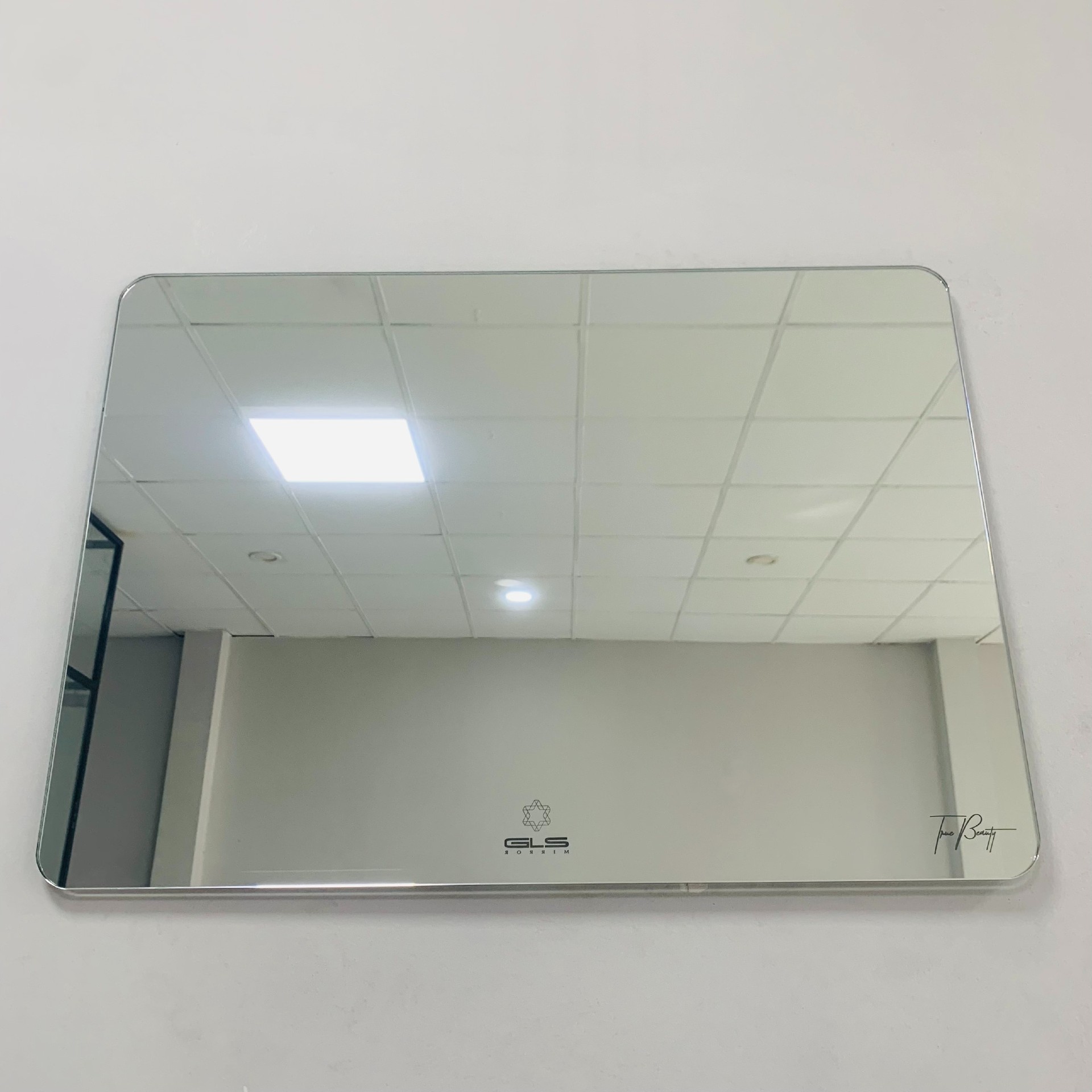 Gương soi GLS hình chữ nhật ngang mài cạnh kích thước 50x70cm sưu tập Thu 2022