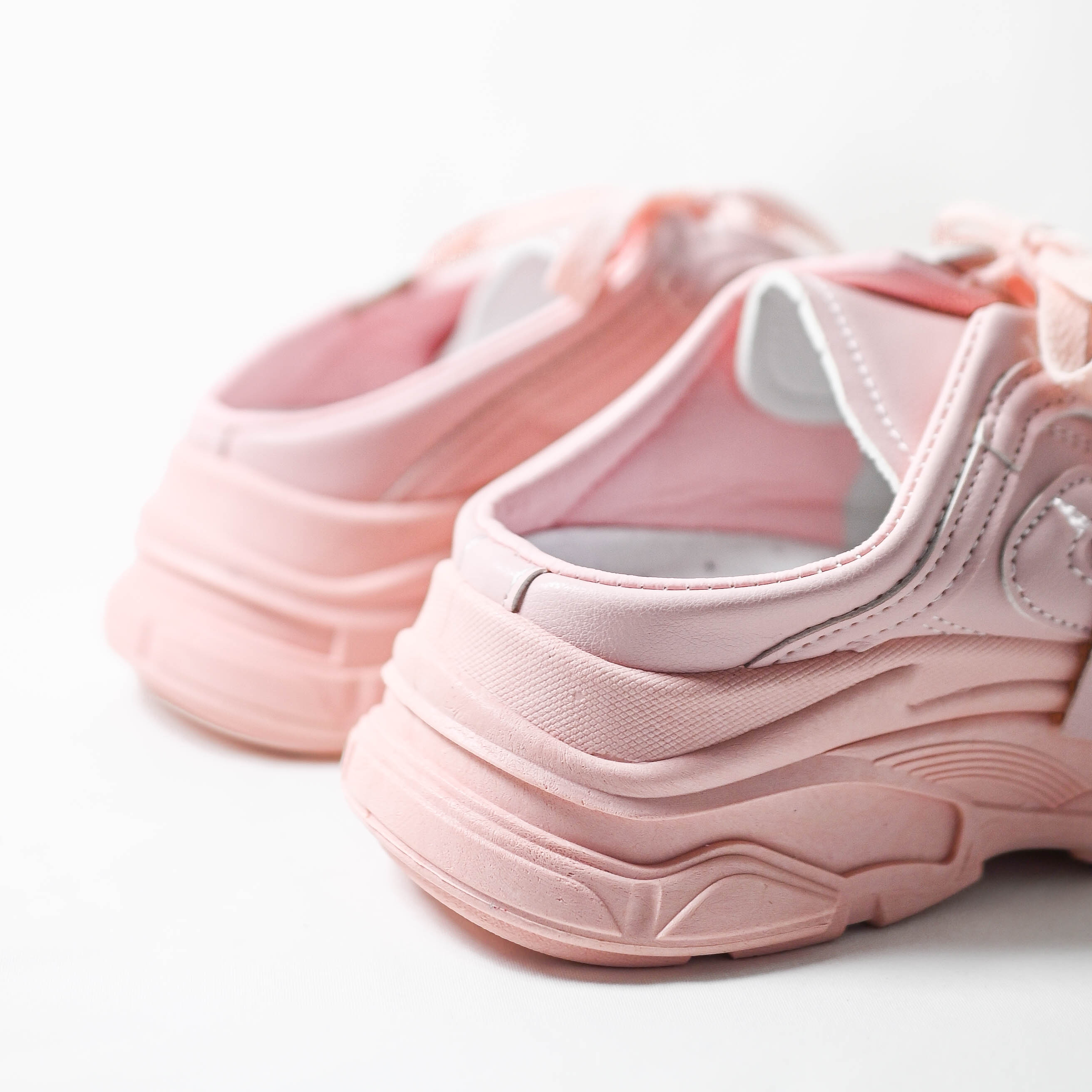 Giày sục thể thao nữ đế cao 5 cm