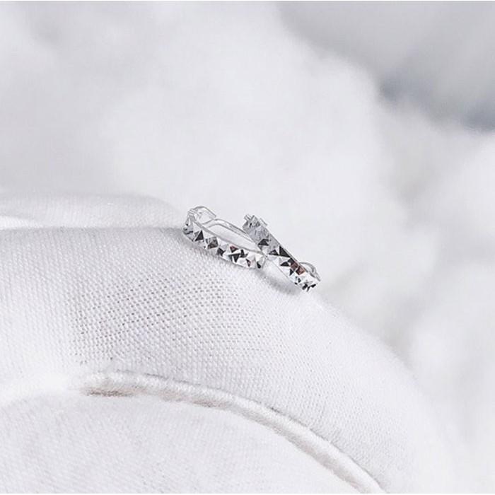 Bông tai nữ Bạc Quang Thản kiểu khuyên tròn đeo sát tai phay sáng bóng chất liệu bạc thật không xi mạ - QTBT59