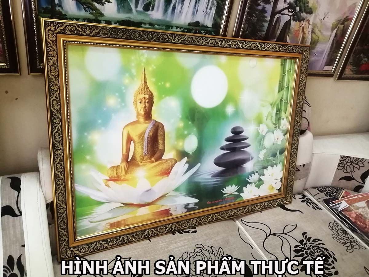 Bức tranh ĐỨC PHẬT gồm 2 lựa chọn chất liệu in trên vải lụa canvas hoặc trên giấy ảnh bề mặt PVC gương, mã số: TP20071364L8D