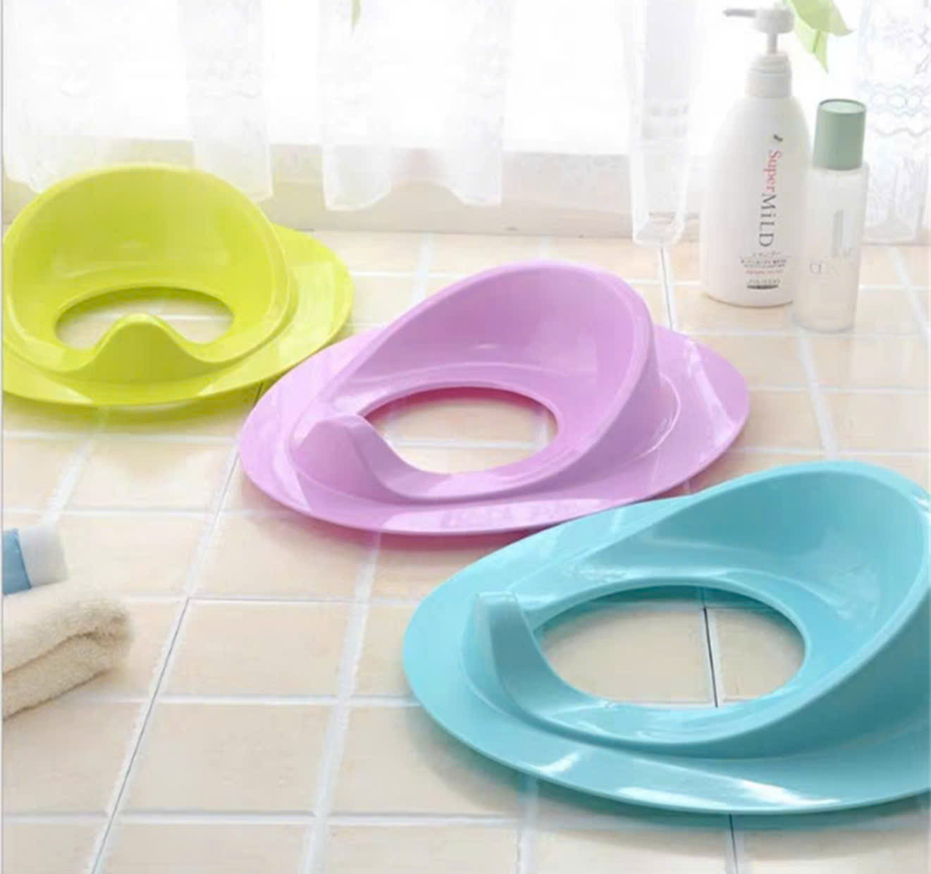 Bệ thu nhỏ bồn cầu cho bé