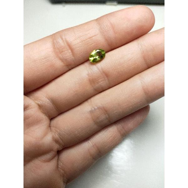 085*** L Đá Peridot (THIÊN NHIÊN) sạch 99%