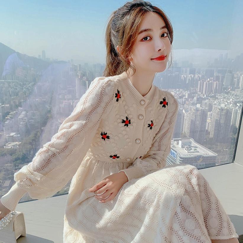 Đầm Dệt Kim áy dệt kim, ngọt ngào nữ tính, giảm bớt tuổi tác, eo thon dài thêu váy, có thể mặn, có thể ngọt ngào váy len
