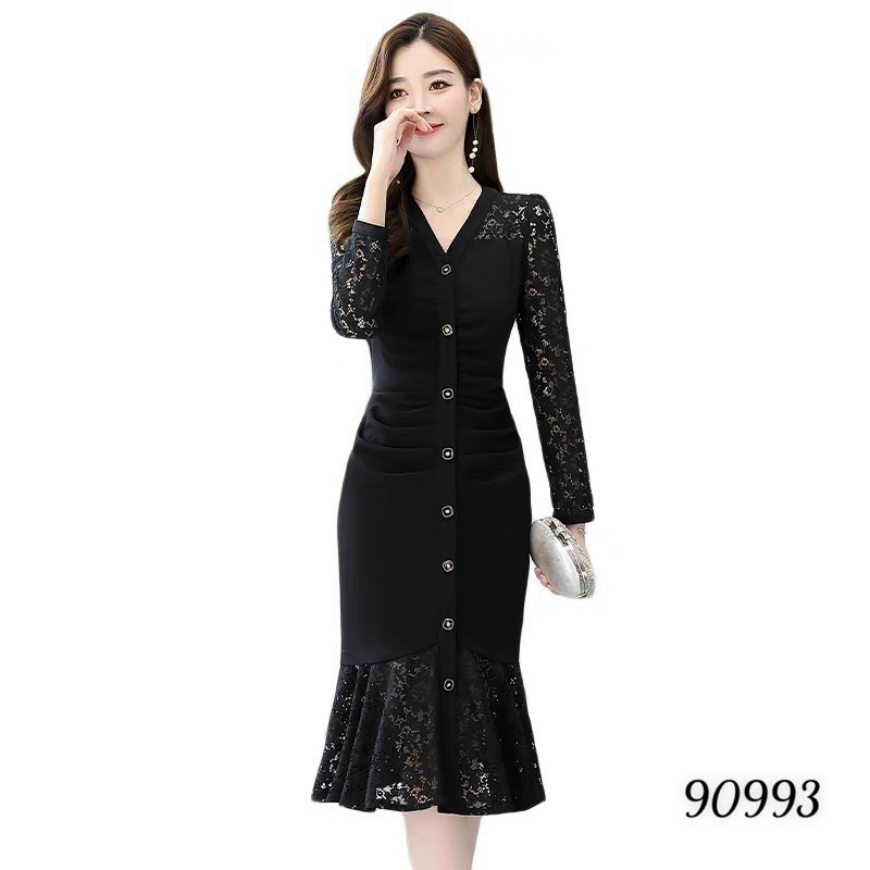 ĐẦM UMI PHỐI REN CỔ TIM D90993