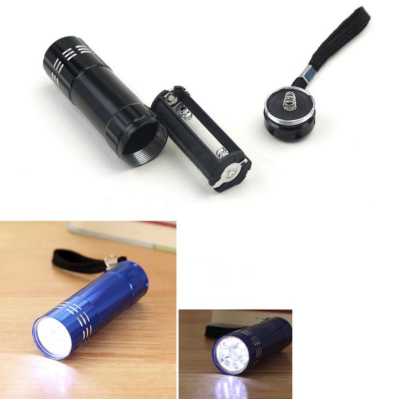 Đèn pin mini 9 bóng LED sử dụng pin AAA