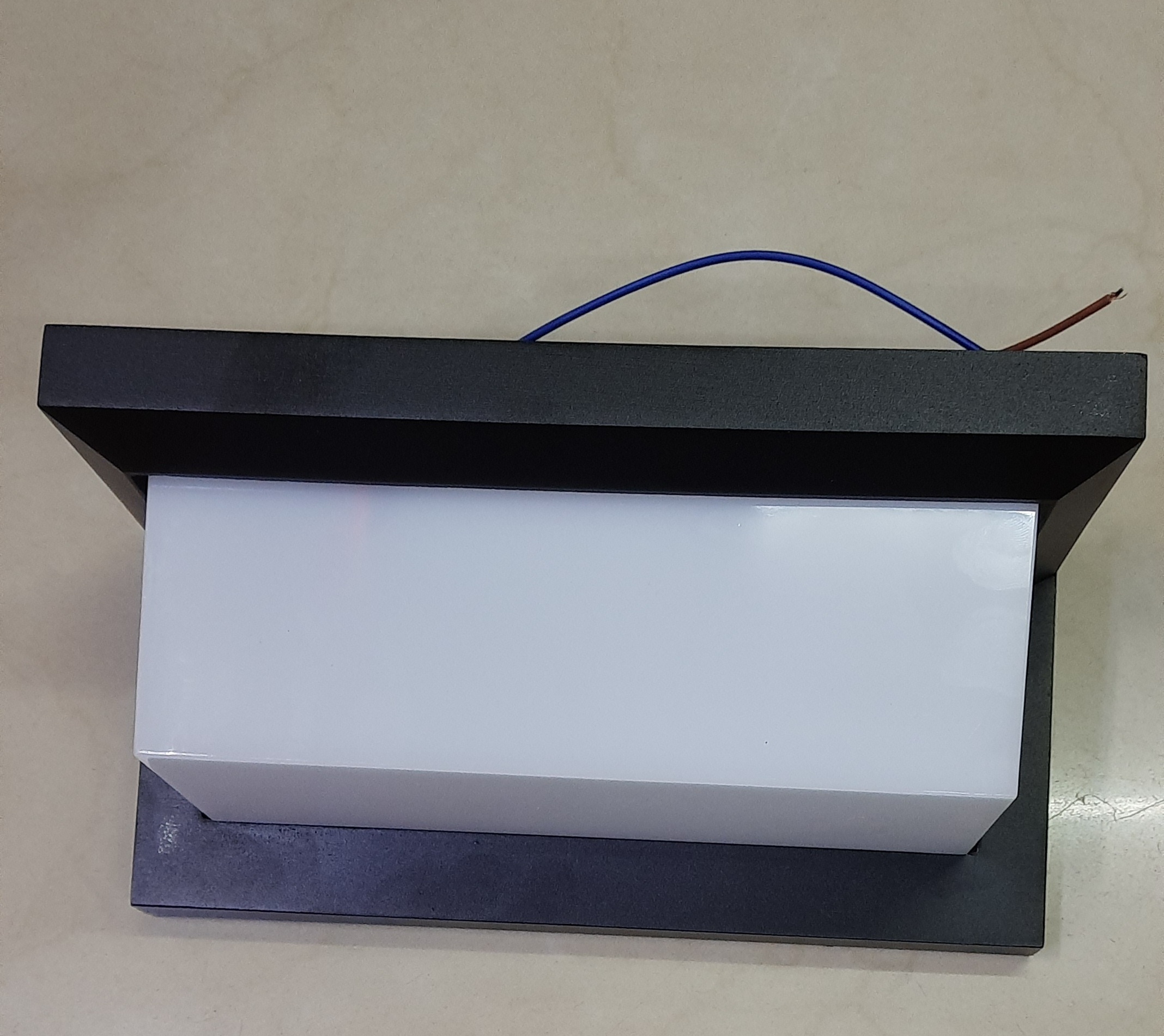 ĐÈN VÁCH CHỐNG NƯỚC