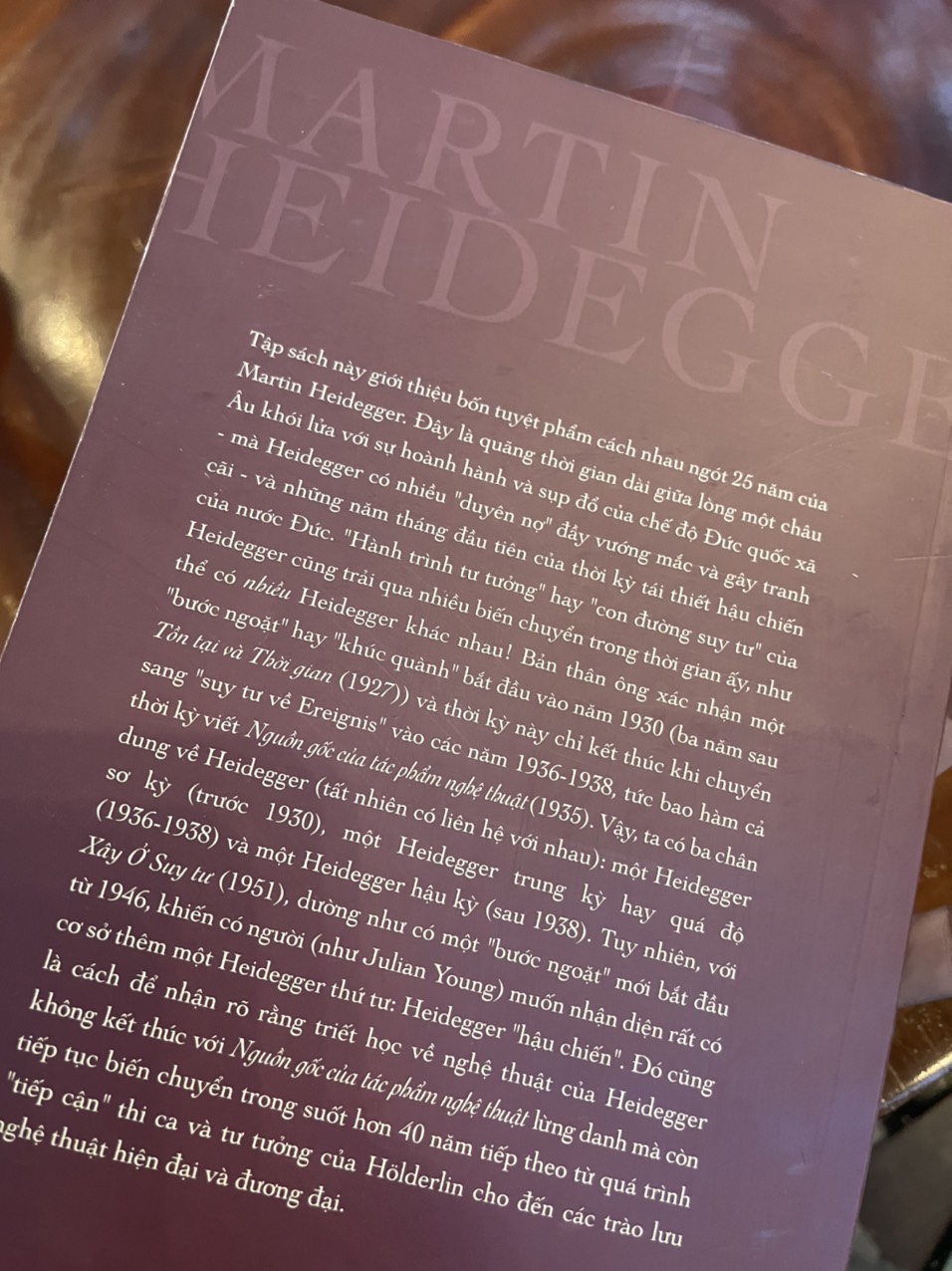 MARTIN HEIDEGGER - VẬT, XÂY Ở SUY TƯ, NGUỒN GỐC CỦA TÁC PHẨM NGHỆ THUẬT, TỒN TẠI VÀ THỜI GIAN - – Martin Heidegger - Bùi Văn Nam Sơn dịch - TrustBooks - NXB Hồng Đức (bìa mềm)