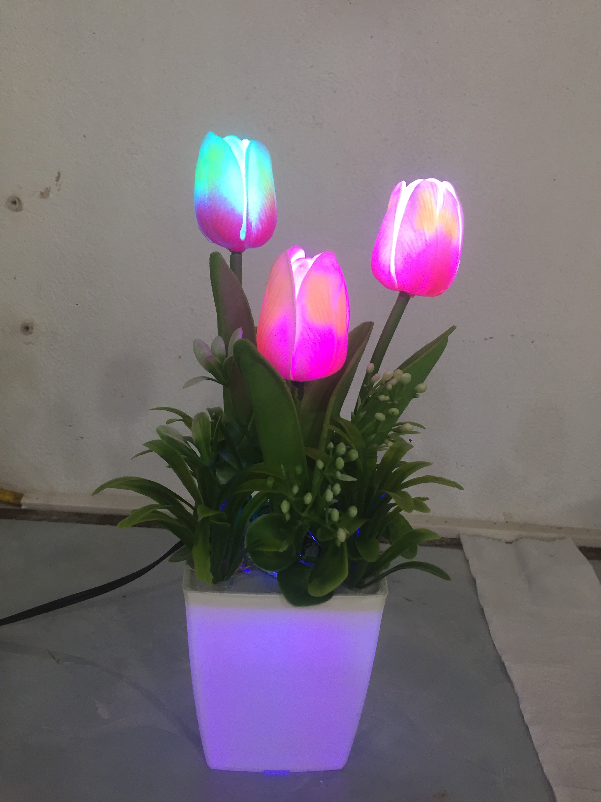 Đèn Ngủ Hoa Tulip PU giống thật 3 bông - Hoa Tulip PU - Hoa giả giống thật.