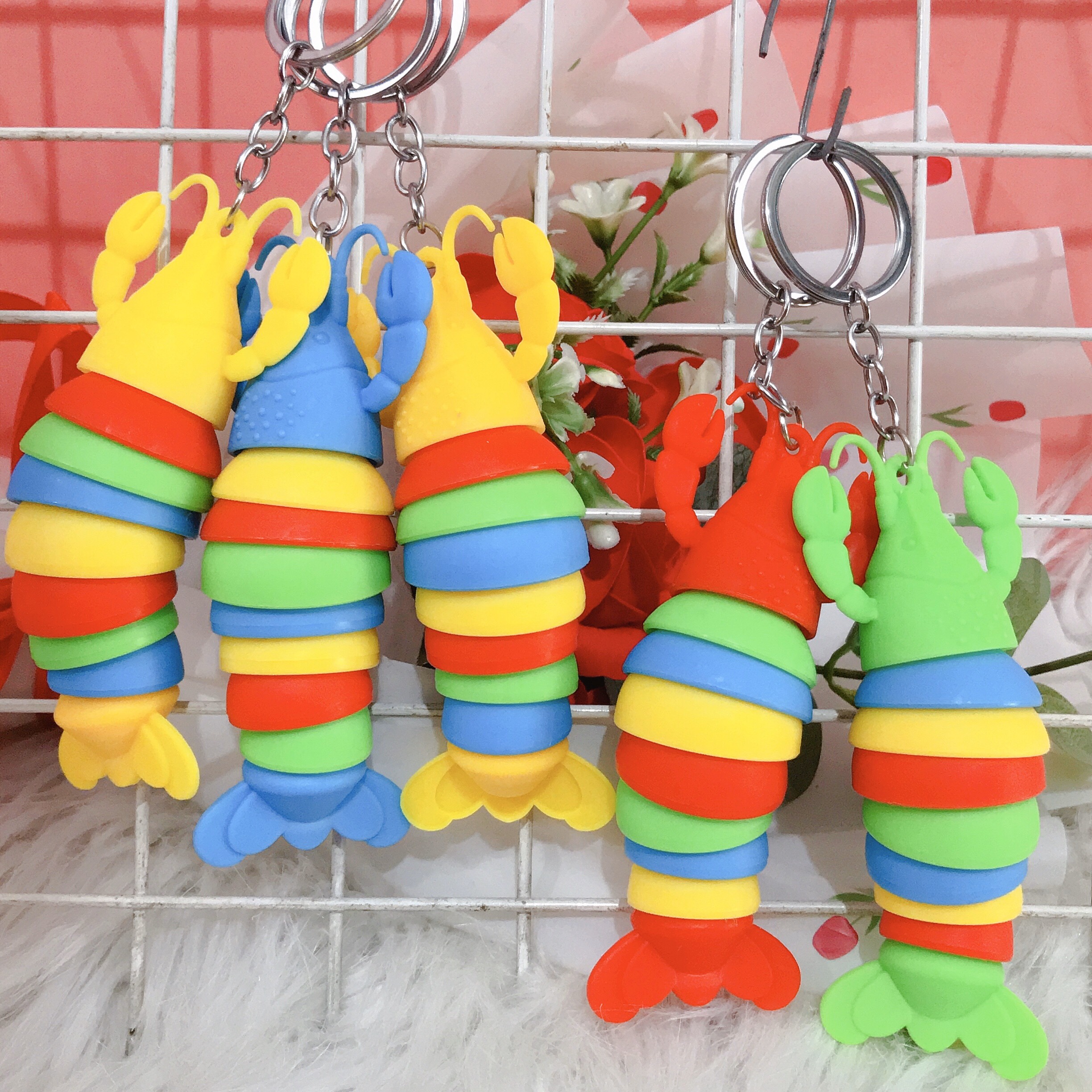 Móc khóa Hình Tôm Hùm 7 Màu Siêu Cute - Uốn Éo Giảm Căng Thẳng Vui Nhộn