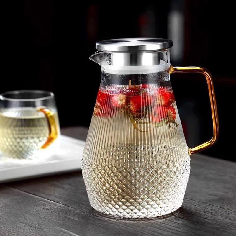 Bình đựng nước Vân Sọc Kim Cương 1.5L, Bình nước thủy tinhcao cấp borosilicate chịu nhiệt, cốc uống kim cương quai vàng