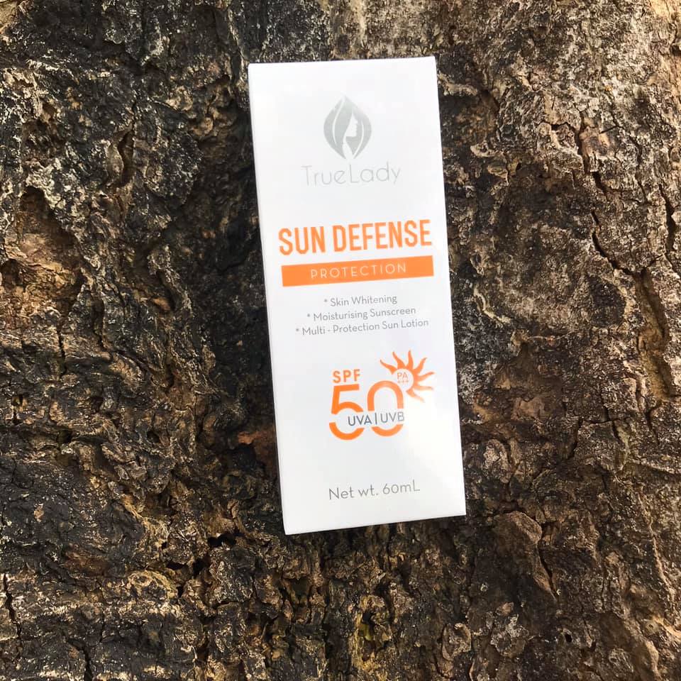 KEM CHỐNG NẮNG, DƯỠNG TRẮNG DA SÁNG TỨC THÌ SPF 50 PA+++