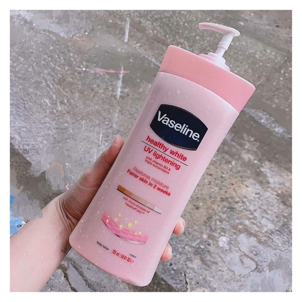 Sữa dưỡng thể Vaseline Healthy White UV Lightening Body Lotion 725ml