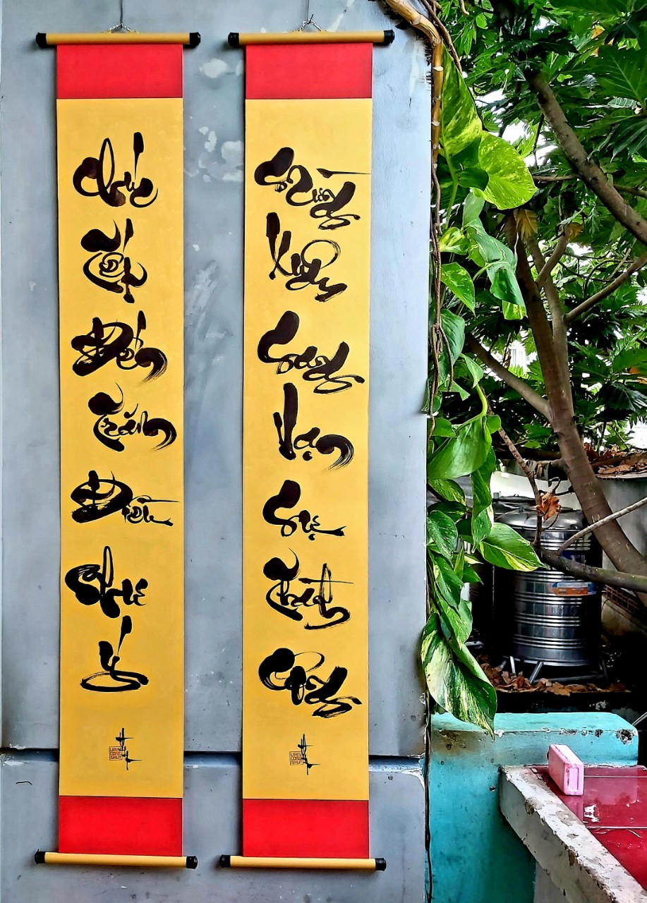 Câu đối tết,thư pháp trang trí tết .Quà tặng ông bà,cha mẹ,bạn bè,đối tác. Quà tết