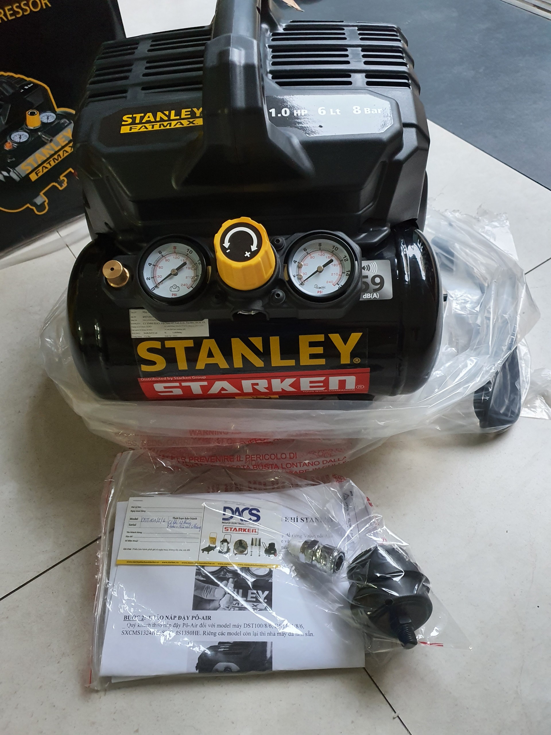 Máy nén khí không dầu 1 H.P Stanley FatMax DST 101/8/6 (6 L) SIÊU GIẢM ÂM - CHÍNH HÃNG