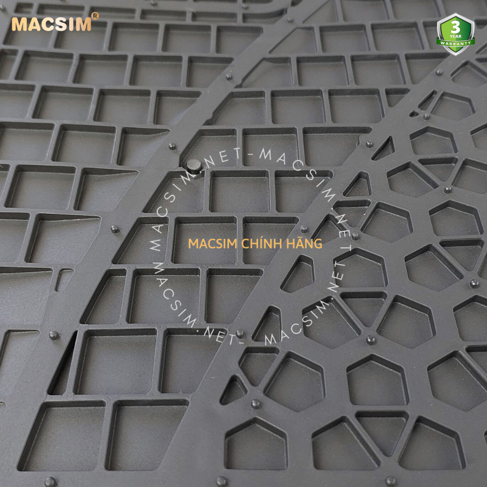 Thảm lót sàn ô tô  cao cấp dành cho xe Audi Q7 2016+ nhãn hiệu Macsim  chất liệu TPE Silicon