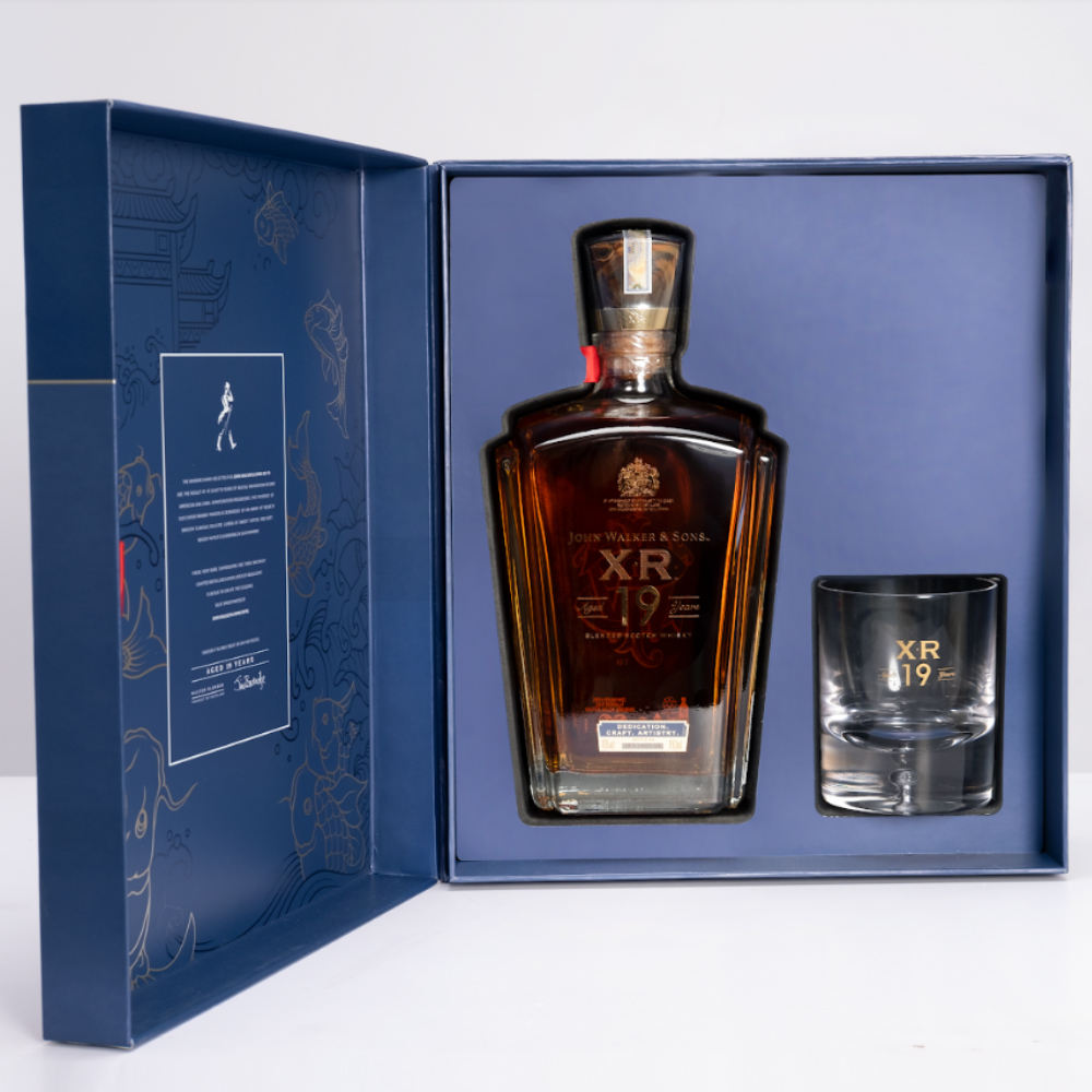 Phiên bản Tết - Rượu John Walker Sons XR aged 19 years Blended Scotch Whisky 40% 750ml