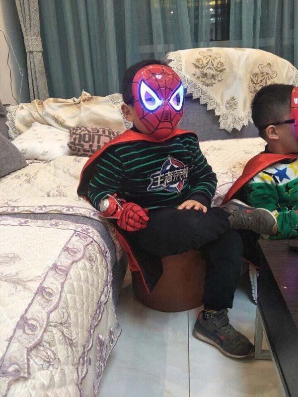 Bộ áo choàng siêu nhân nhện kèm mặt nạ và gang tay cho bé - Hàng Chất Lượng