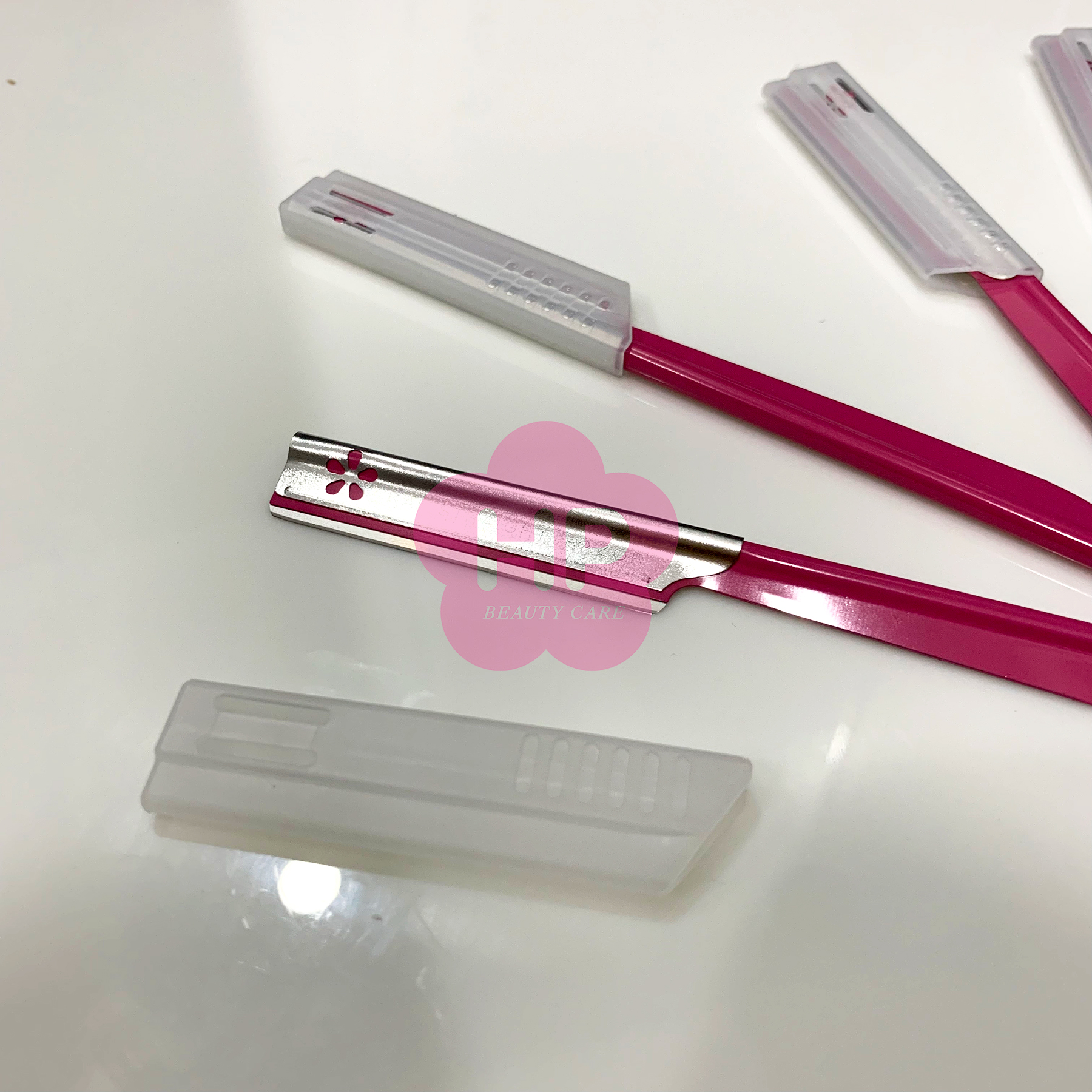 Dao Cạo Lông Mày Cán Dài Bằng Thép Không Gỉ Kai Razor 00743 BTM-10H1 Dành Cho Nữ (Set 10 Cây)