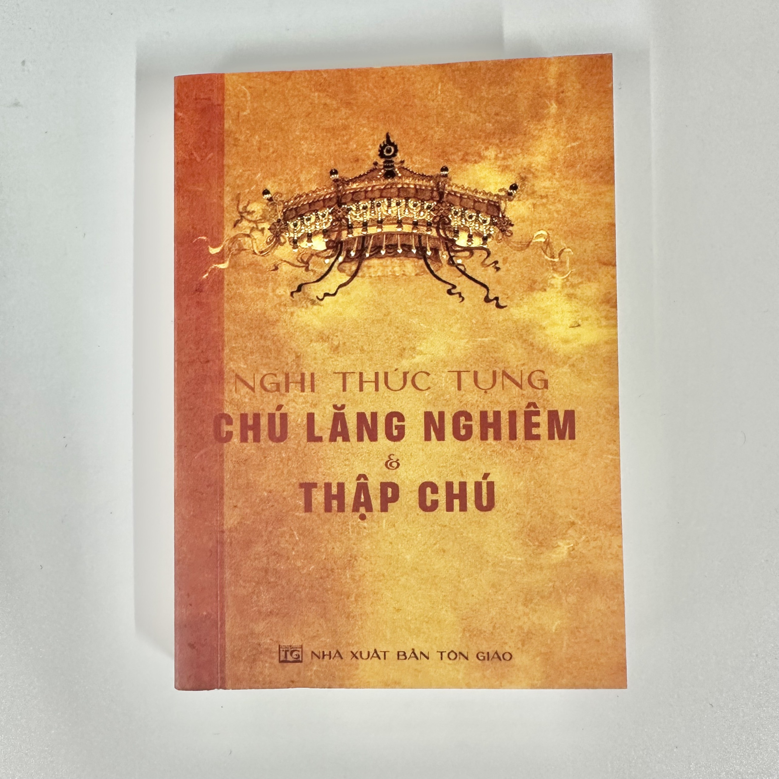 Hình ảnh Sách - Nghi Thức Tụng Chú Lăng Nghiêm & Thập Chú (Khổ mini) - Anan Books