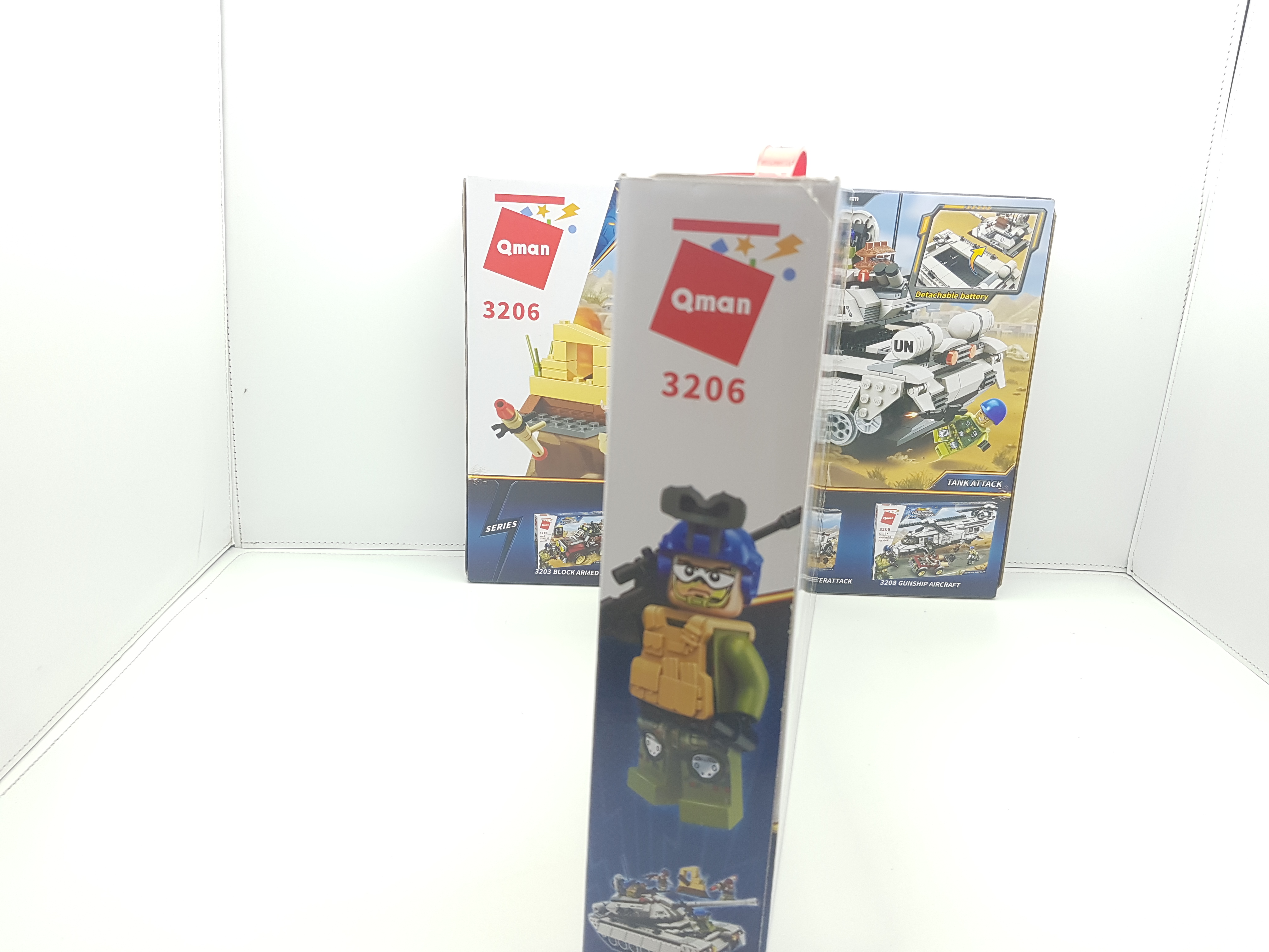 Đồ chơi lắp ghép, xếp hình xe tăng Cuộc tấn công TM3206 QMAN Tank Attack