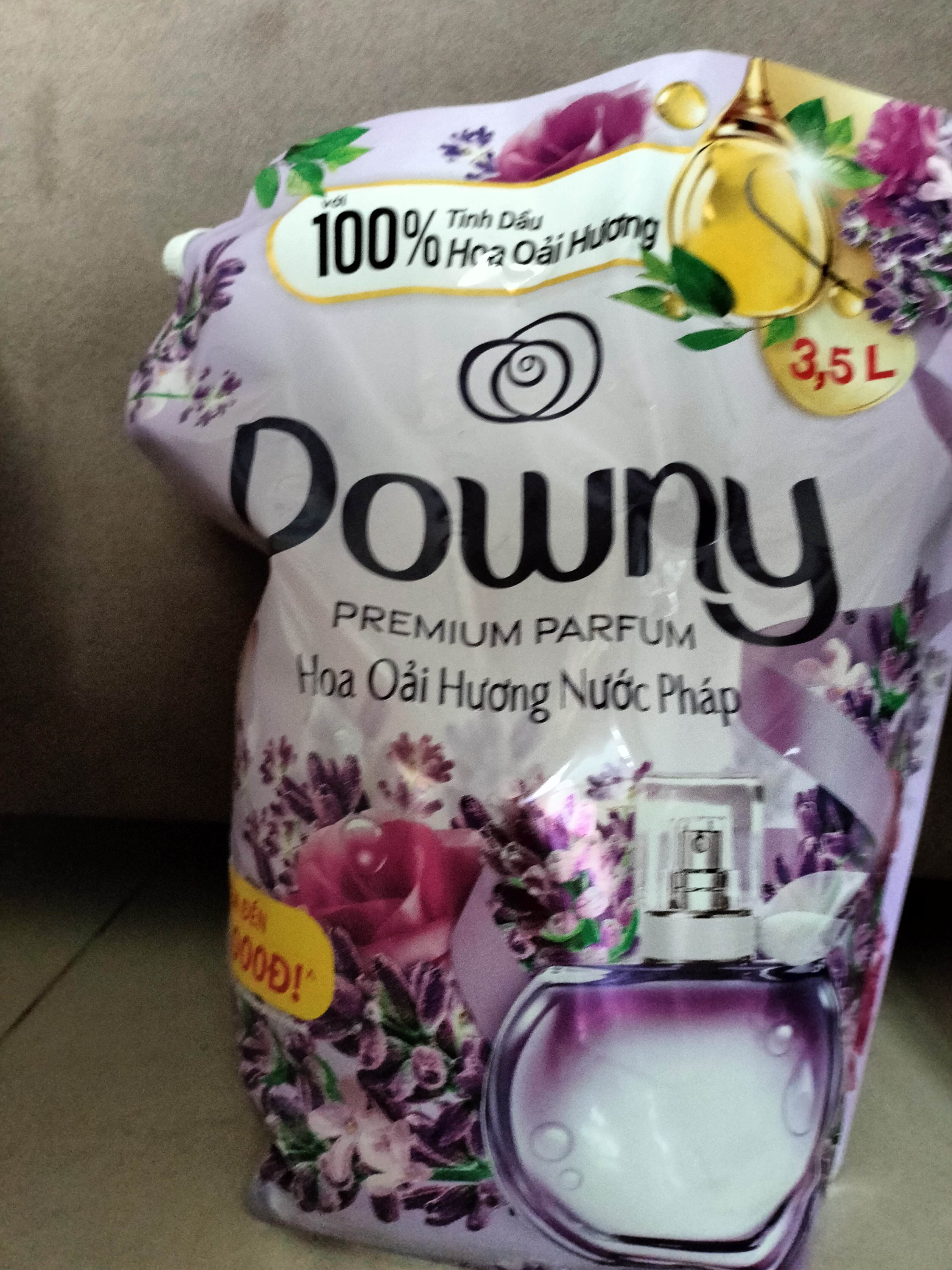 Nước xả vải Downy tinh dầu thiên nhiên hương hoa oải hương túi 3.5 lít