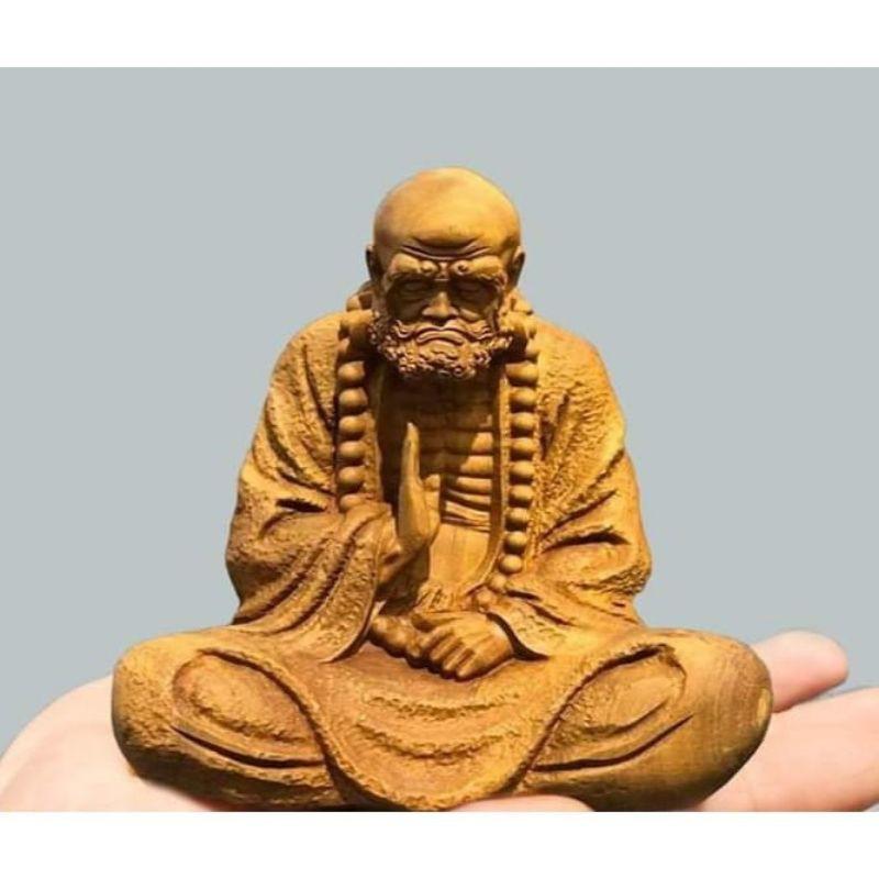 TƯỢNG sư tổ ngồi thiền gỗ vàng thơm