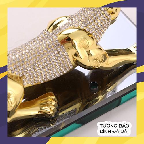 Tượng báo đính đá dài
