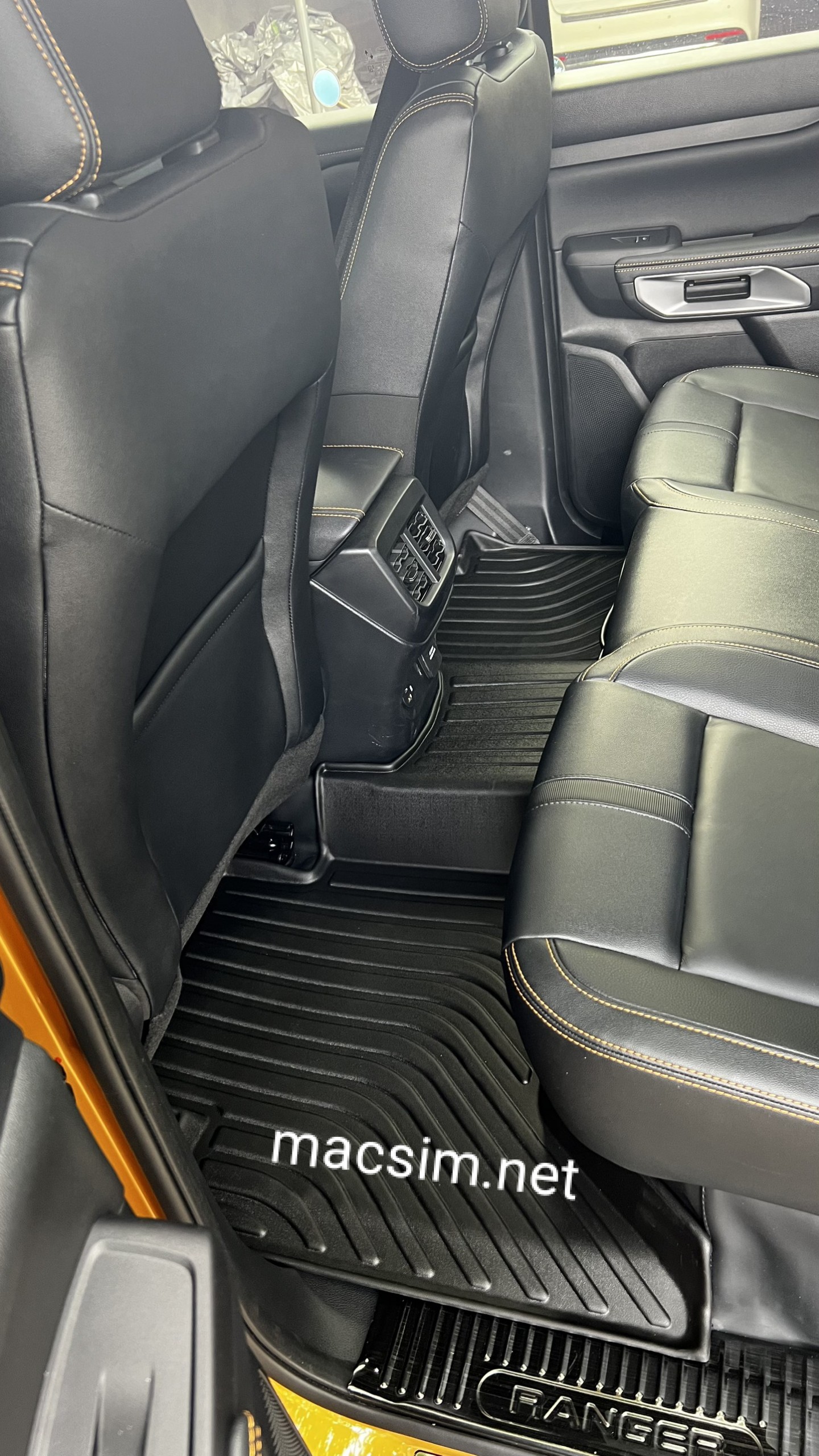 Thảm lót sàn xe ô tô Ford Ranger 2015-2021 Nhãn hiệu Macsim chất liệu nhựa TPE cao cấp màu đen