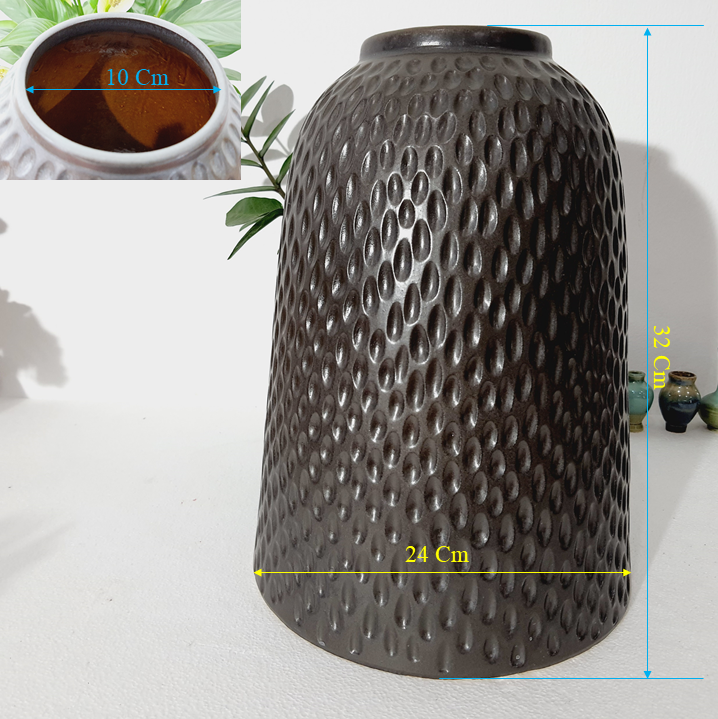 Bình hoa mầu đen tuyền dáng chuông H39