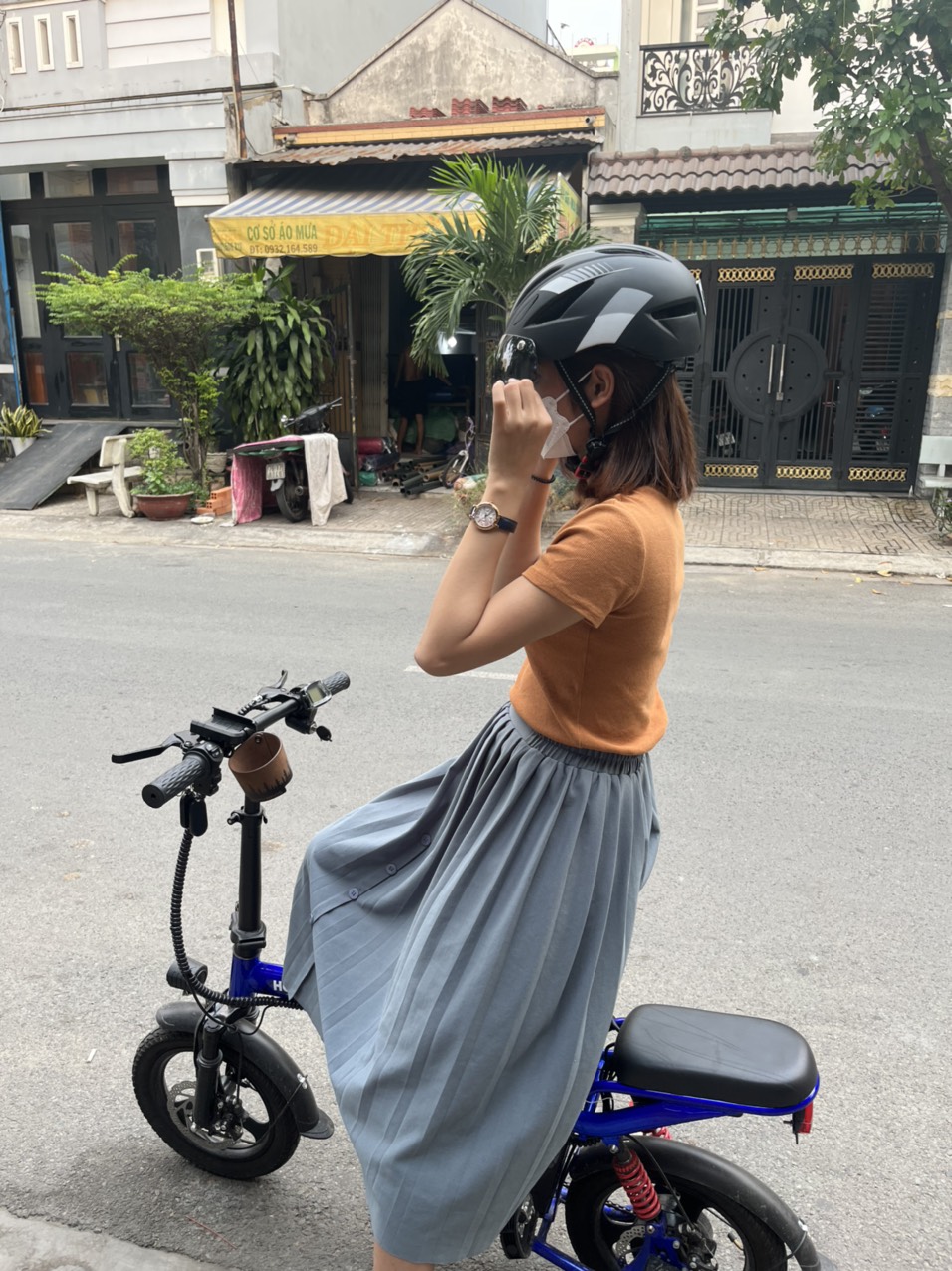 MŨ BẢO HIỂM XE ĐẠP THỂ THAO CÓ KÍNH HOMESHEEL