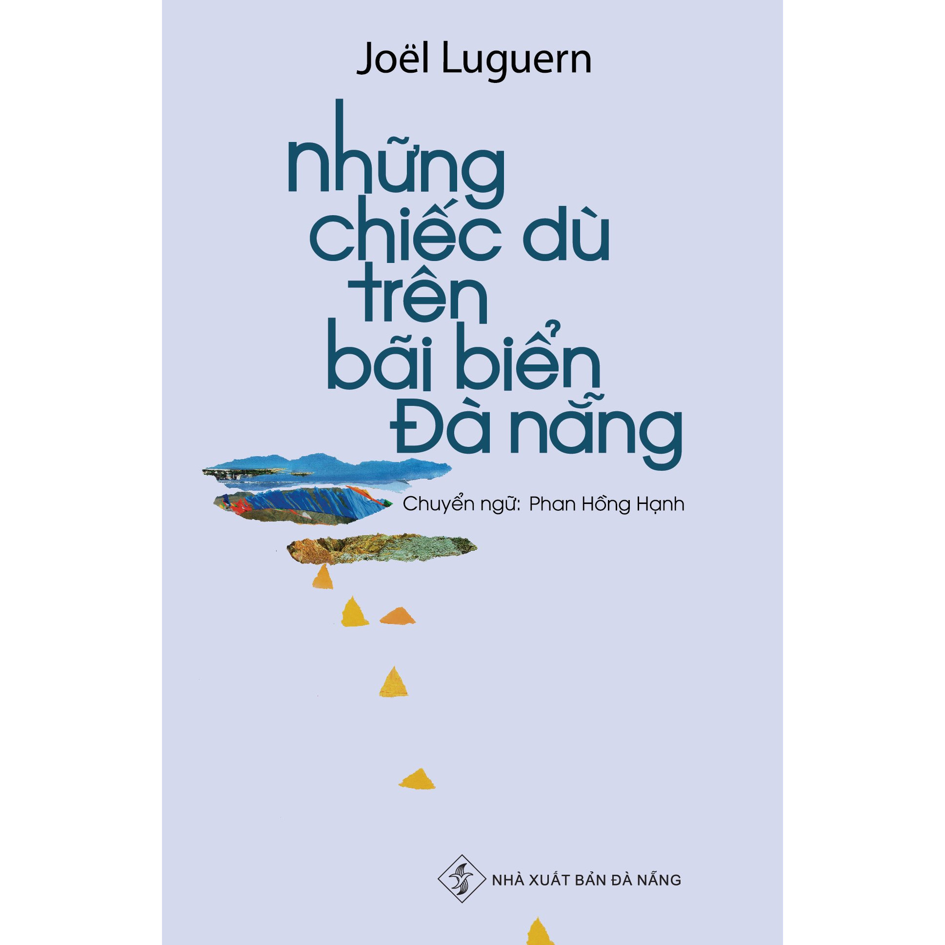 Những chiếc dù trên bãi biển Đà Nẵng