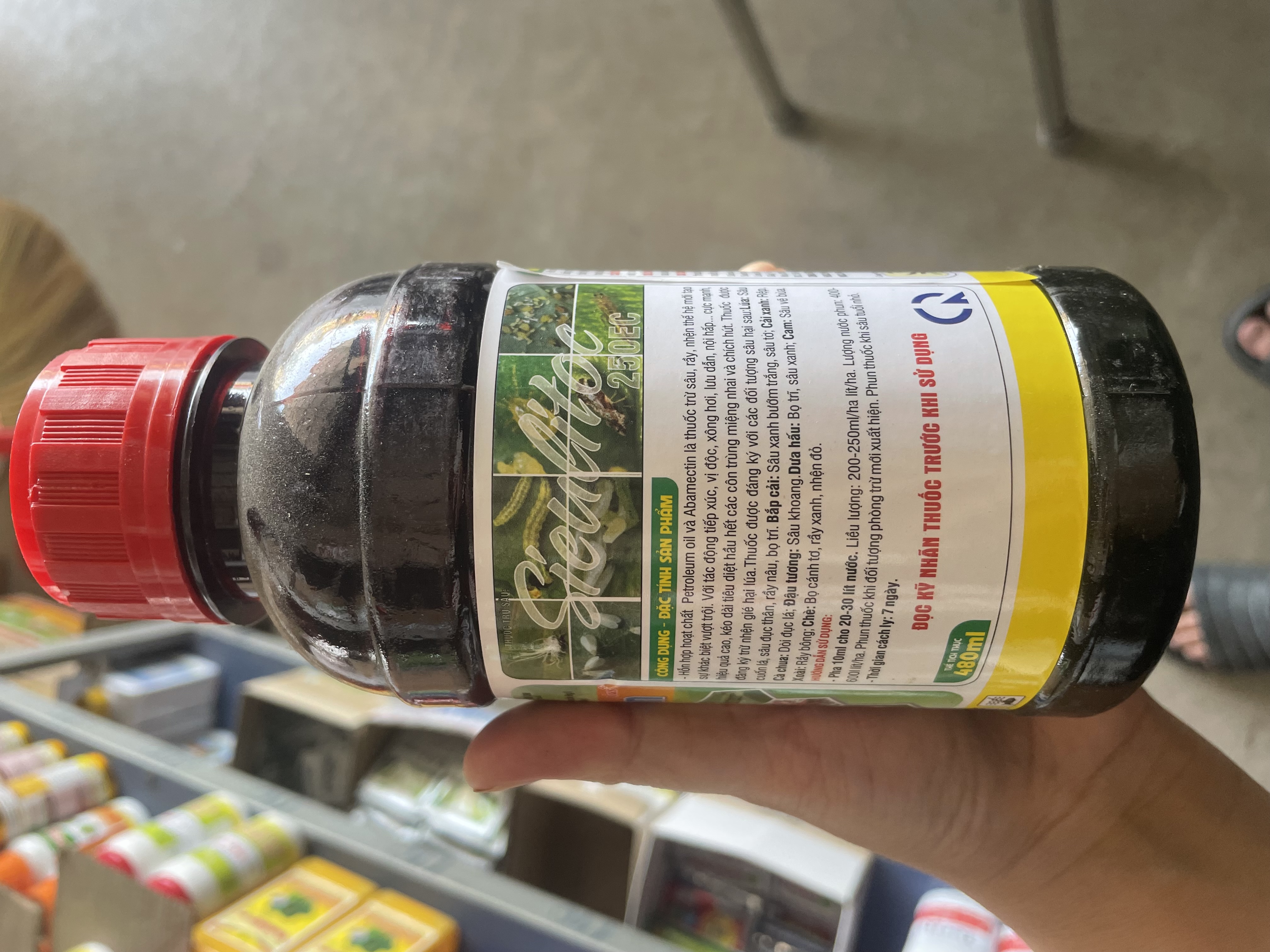 Thuốc trừ sâu Acarion 250EC Đặc trị sâu vẽ bùa, sâu tơ, sâu xanh, bọ trĩ, nhện đỏ, dòi đục lá và sâu đục thân.