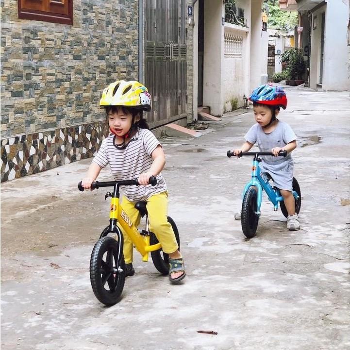 Xe cân bằng cho bé 1.5 tuổi - 5 tuổi-
