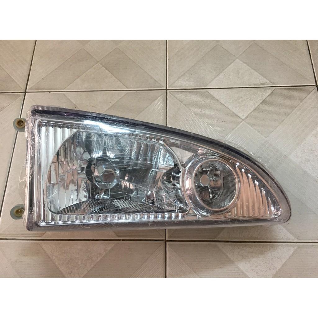 Đèn pha Daihatsu Citivan giá 1 cái