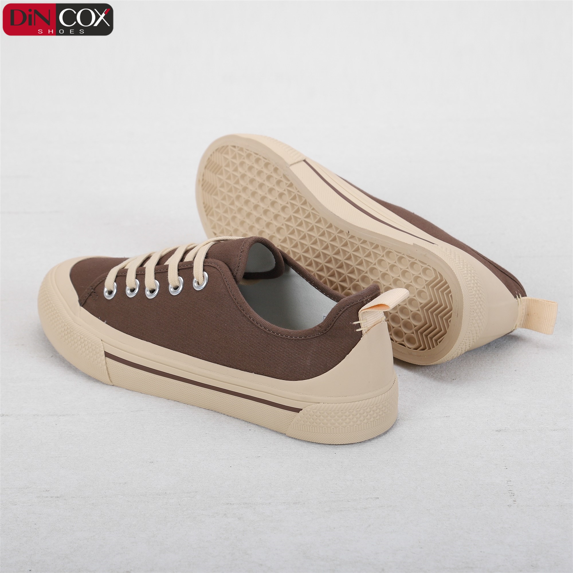 Giày thể thao Nữ Chất lượng Châu Âu, Chất vải Canvas mềm êm, ôm chân, thoáng khí, lớp lót cotton, đế cao su lưu hóa mềm C20 Chocolate