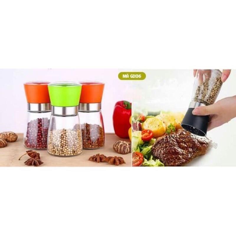 CỐI XAY TIÊU BẰNG THỦY TINH VỪA LÀ DỤNG CỤ ĐỰNG BẢO QUẢN TIÊU HẠT VỪA GIÚP XAY NHUYỄN NHANH CHÓNG RẮC TIÊU TRỰC TIẾP