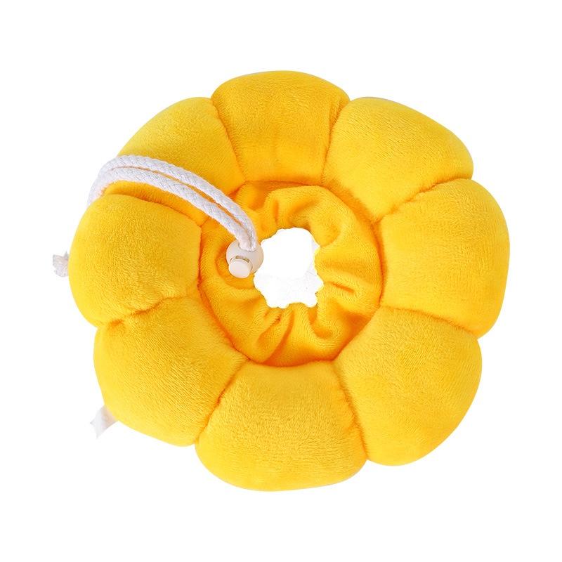 Vòng chống liếm dành cho chó mèo hình hoa cúc.