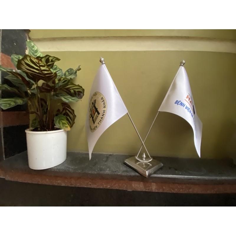 Cờ để bàn trang trí