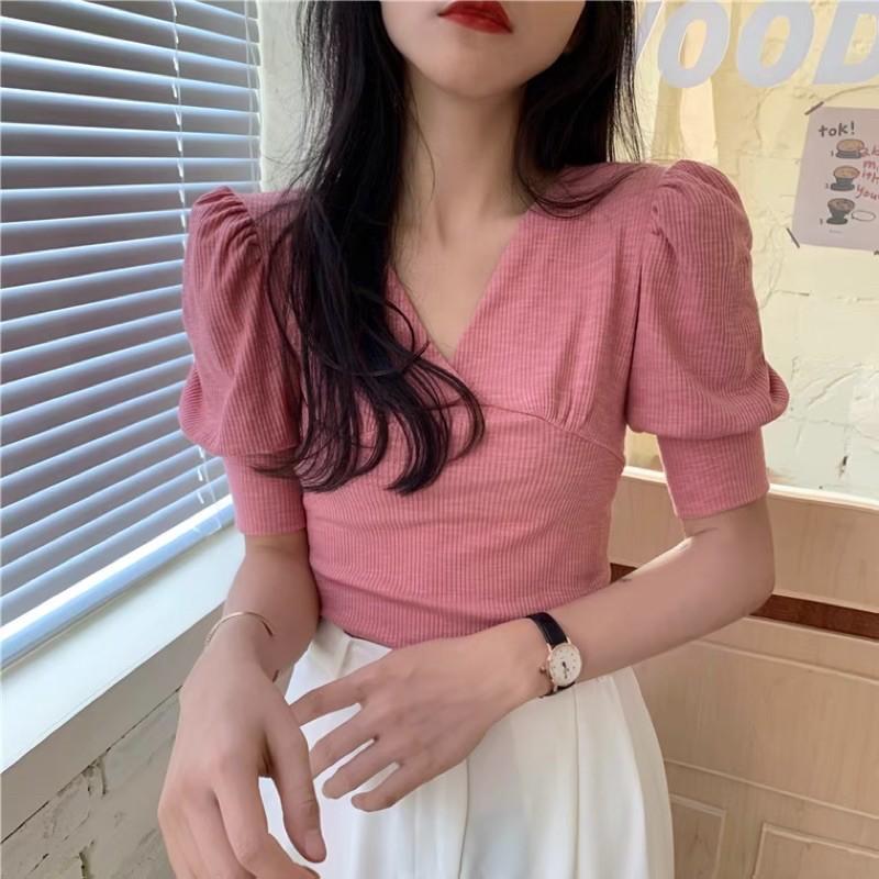 Áo thun tăm cổ V tay bồng