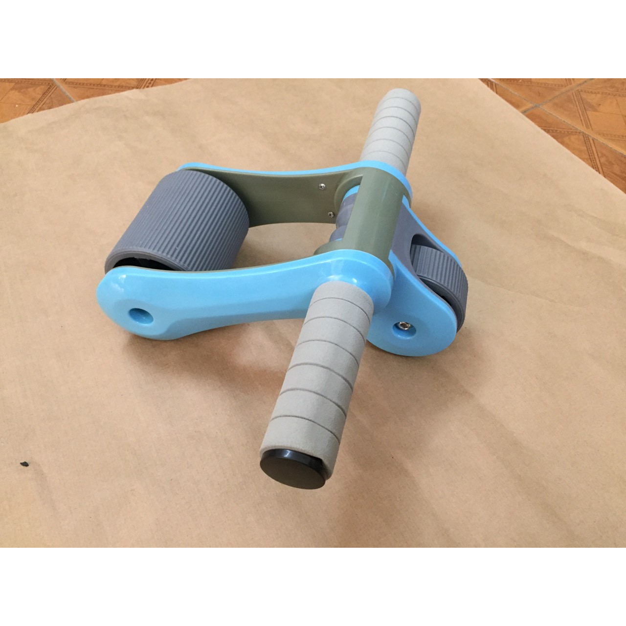 Con lăn tập bụng Gym Roller