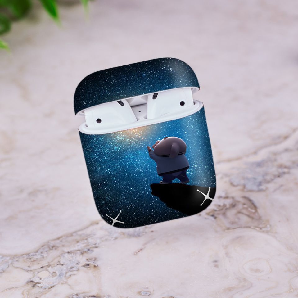 Miếng dán skin chống bẩn cho tai nghe AirPods in hình Heo con dễ thương - HEO2k19 - 057 (bản không dây 1 và 2)