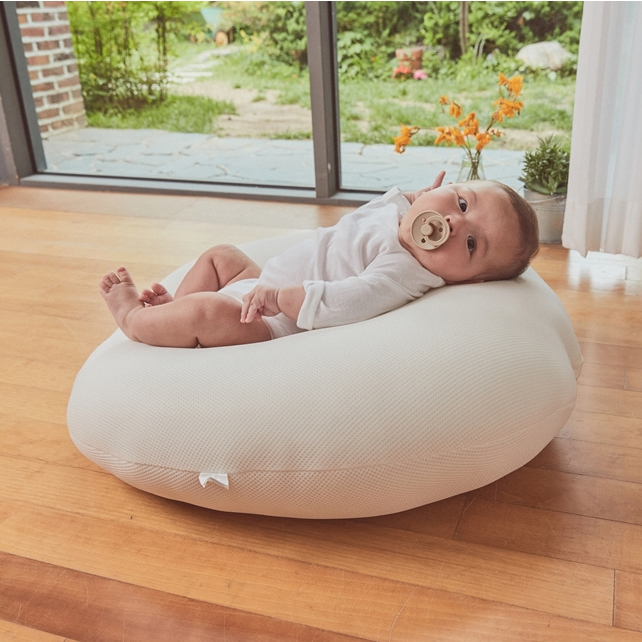 Gối chống trào ngược cho bé Rototo bebe Airmesh cao cấp khắc phục tình trạng trào ngược dạ dày trẻ sơ sinh hiệu quả - Loại Airmesh thoáng khí mới nhất