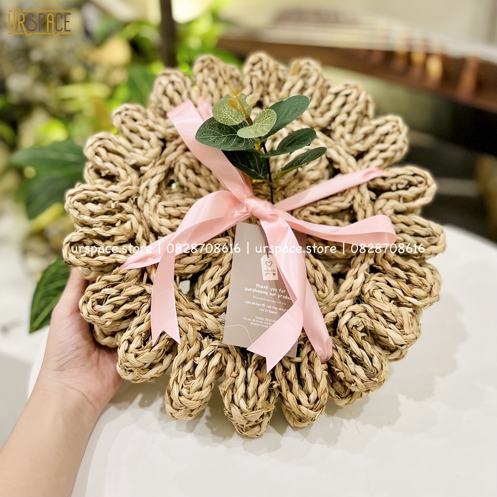 Set quà tặng Valentine 4 tấm lót bàn ăn trang trí decor Ur Space/ Valentine Gift Set of 4 pcs place mat