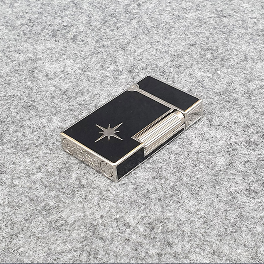 Combo Hộp Quẹt Bật Lửa Gas Đá D67 Sơn Mài Đen Họa Tiết Hình Ngôi Sao + Tặng Tai Nghe Bluetooth BT01 Kiểu Dáng Thể Thao